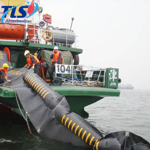 Water Rubber Inflatable Boom Red Color For Fuel Spill Control
